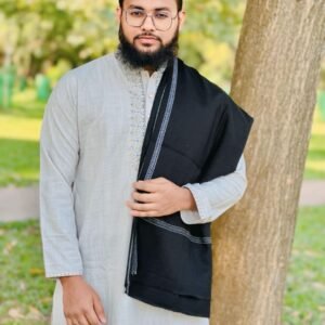 Fashionable Trendy Shaal For Men